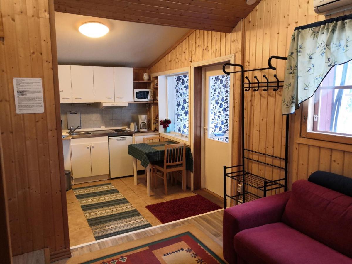Hostel Mansikka Тайпалсаари Экстерьер фото